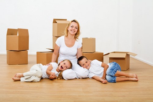 Knightsbridge moving van loading items near central London properties