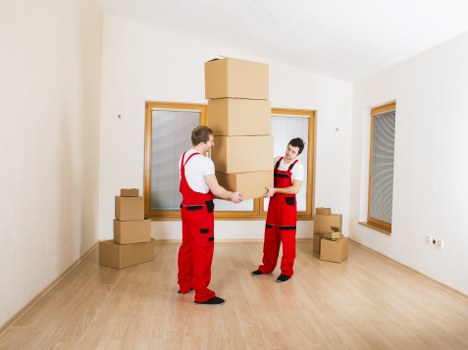 Local moving service navigating Knightsbridge parking and access challenges